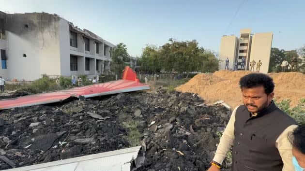 Air India Ahmedabad Plane Crash 2025 Crew Members From Maharashtra